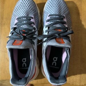 Best offer.  ON Clouds. Size 7. Worn once